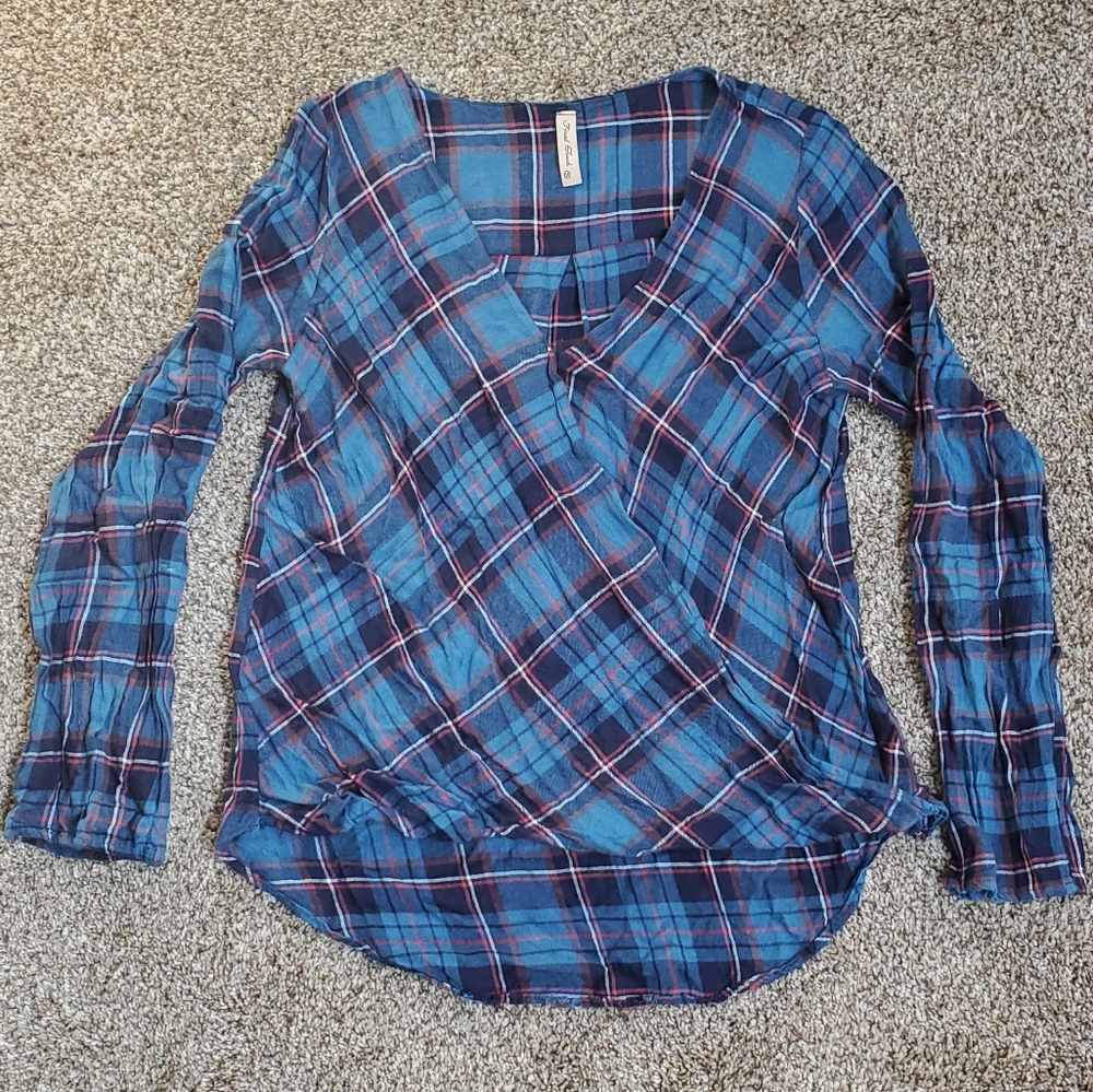 Casual blue plaid shirt